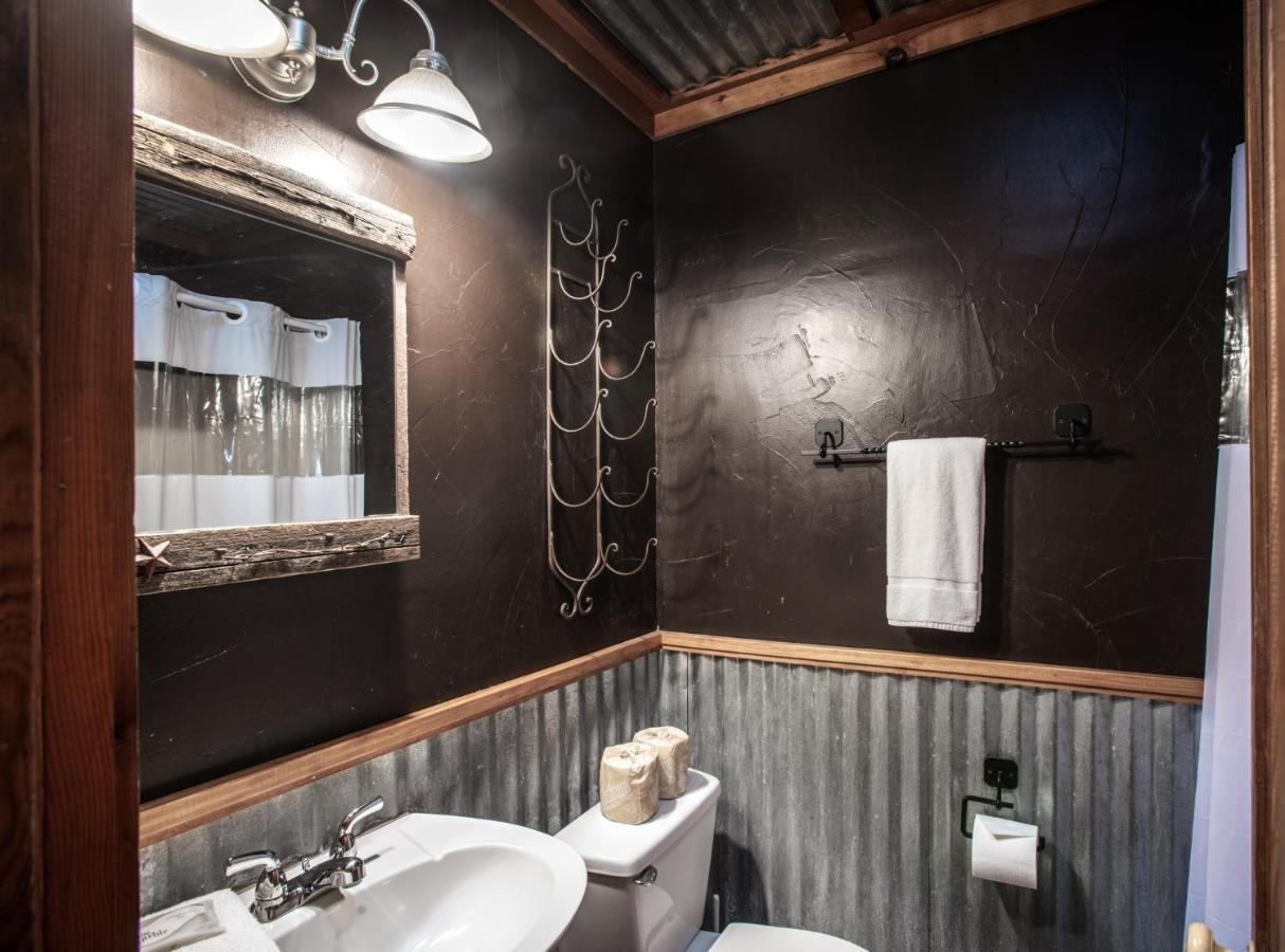 Apache Village 7, Queen Bed, Midtown, Sleeps 2 ルイドソ エクステリア 写真