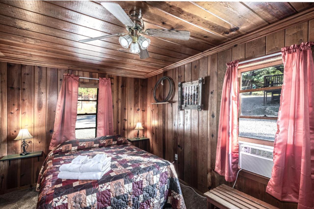 Apache Village 7, Queen Bed, Midtown, Sleeps 2 ルイドソ エクステリア 写真